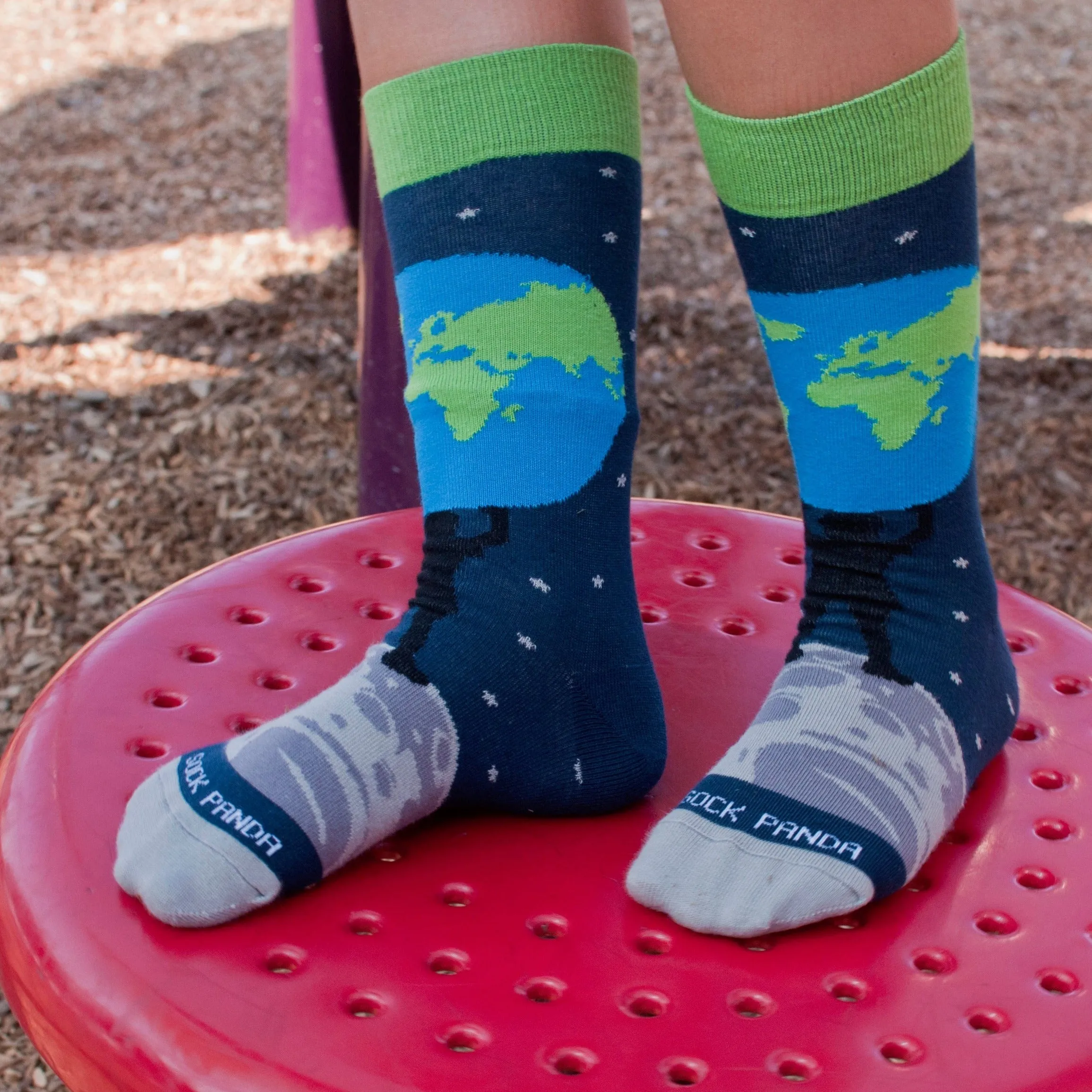 It's a Kids World Socks (I got the whole world in my hands)